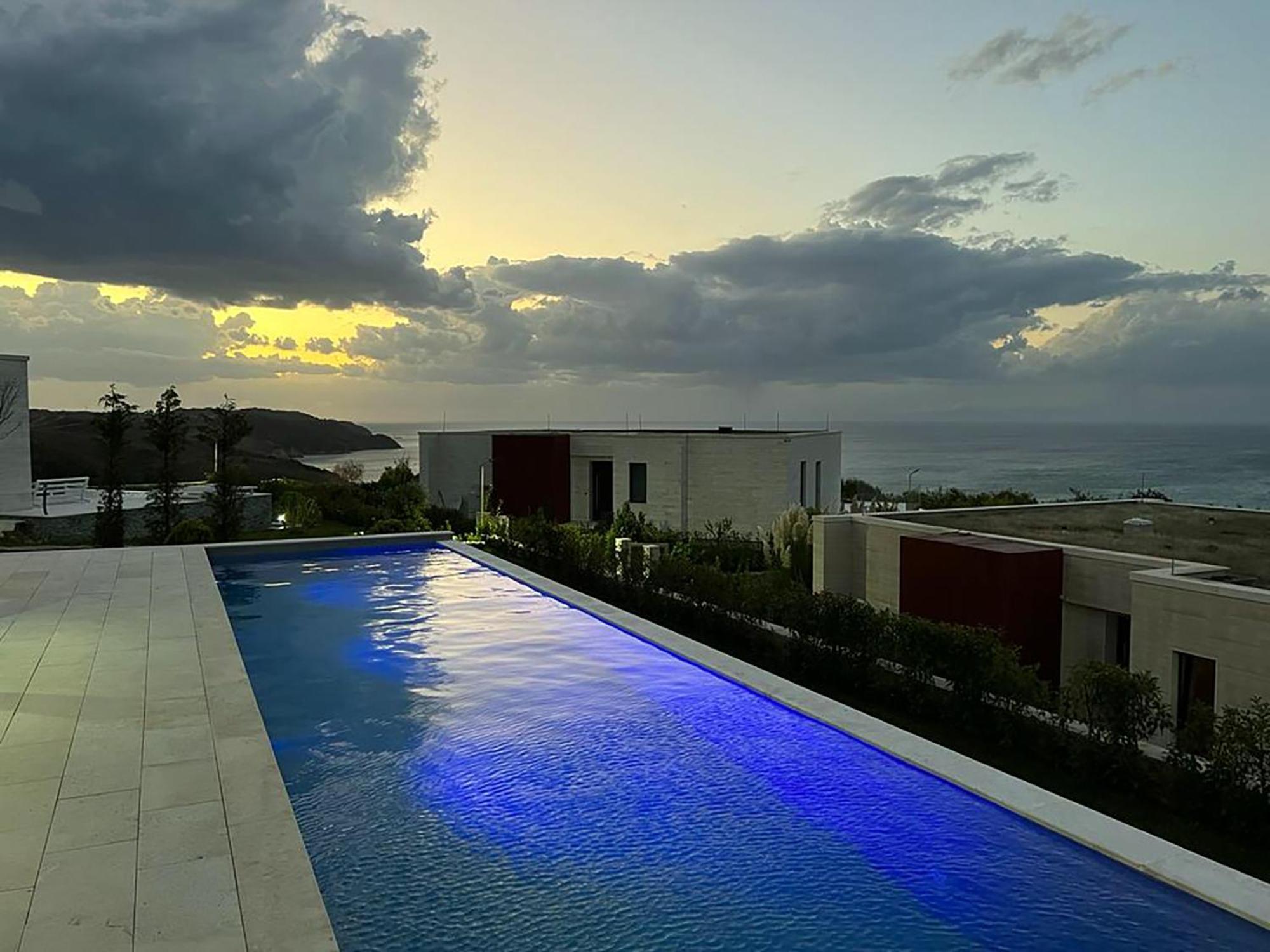 Deluxe Villa Jante Infinity Pool Durrës Exteriör bild