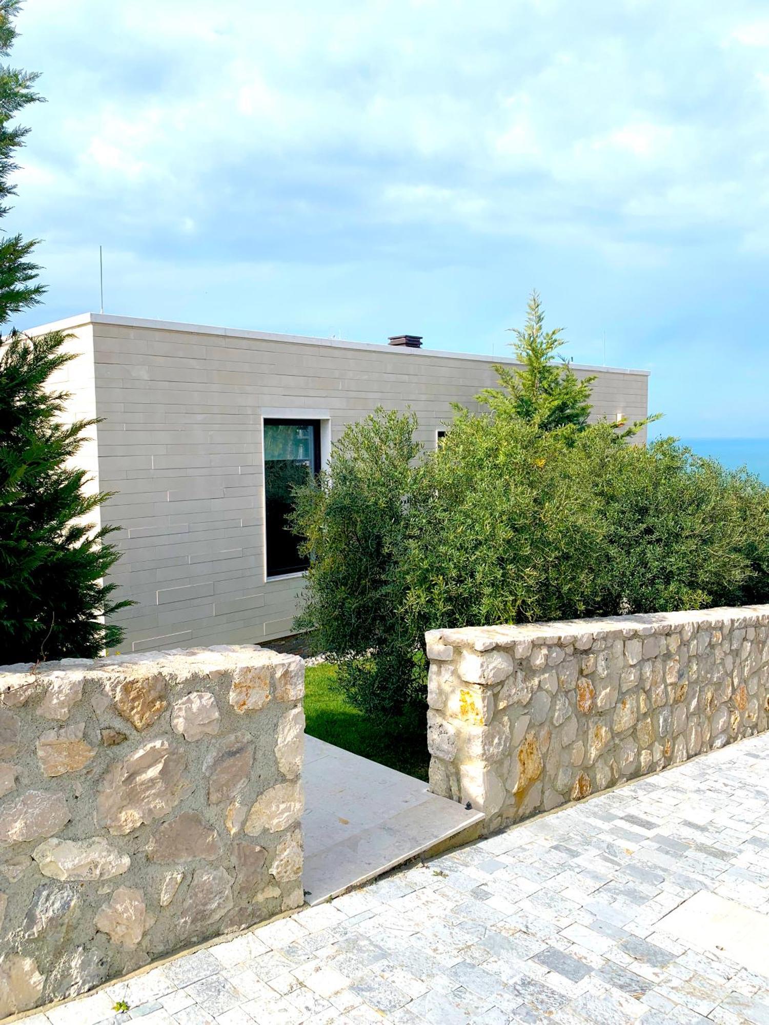 Deluxe Villa Jante Infinity Pool Durrës Exteriör bild